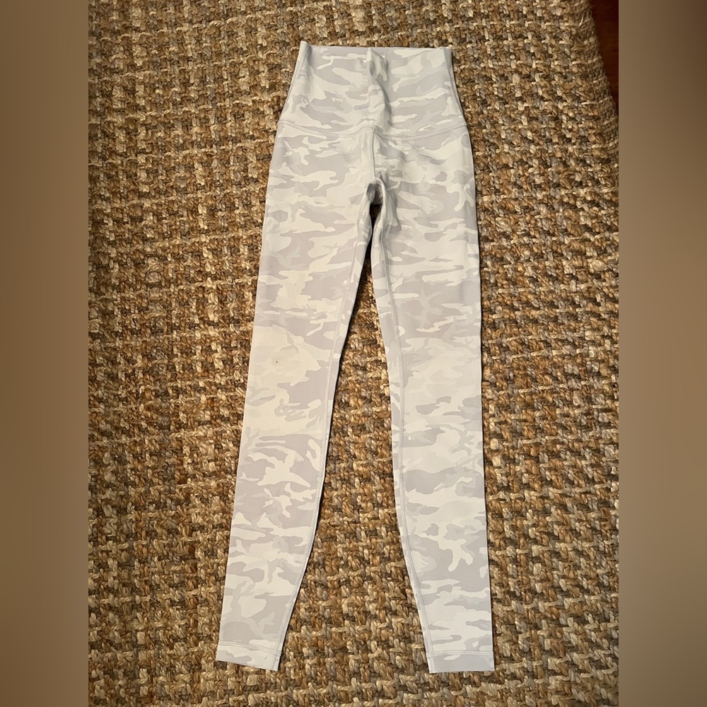 Lulu Lemmon Align Leggings